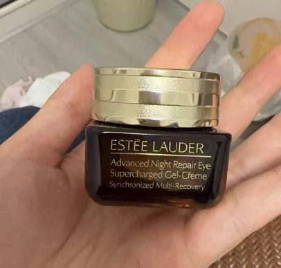 眼圈40-50岁眼霜哪个牌子好？j9国际20岁适合什么眼霜去黑(图7)