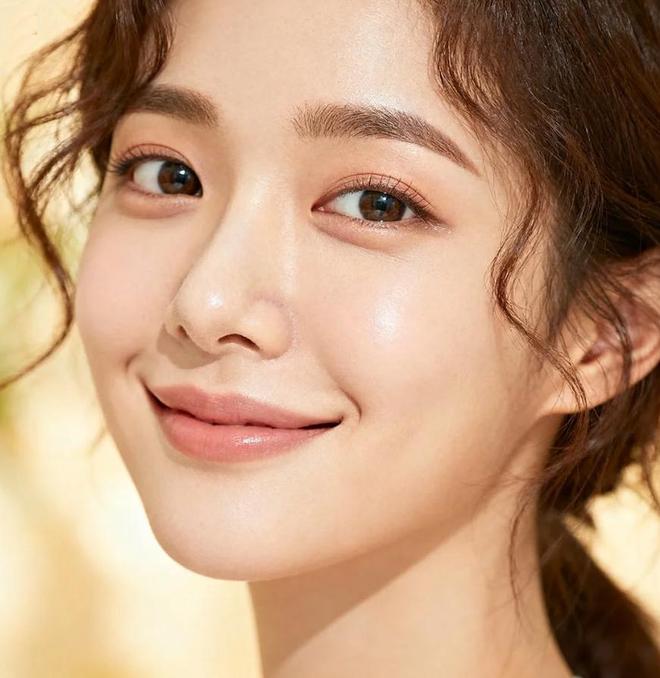 个牌子好：去黑眼圈眼霜推荐哪款呢？j9九