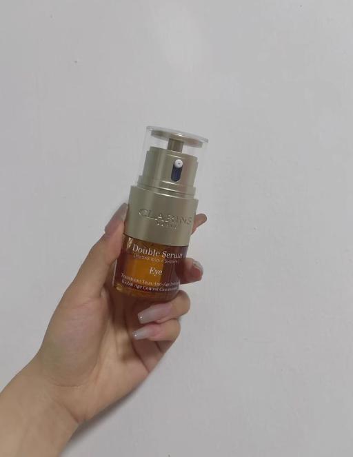 个牌子好：去黑眼圈眼霜推荐哪款呢？j9九游会登录50岁适合的眼霜哪(图3)